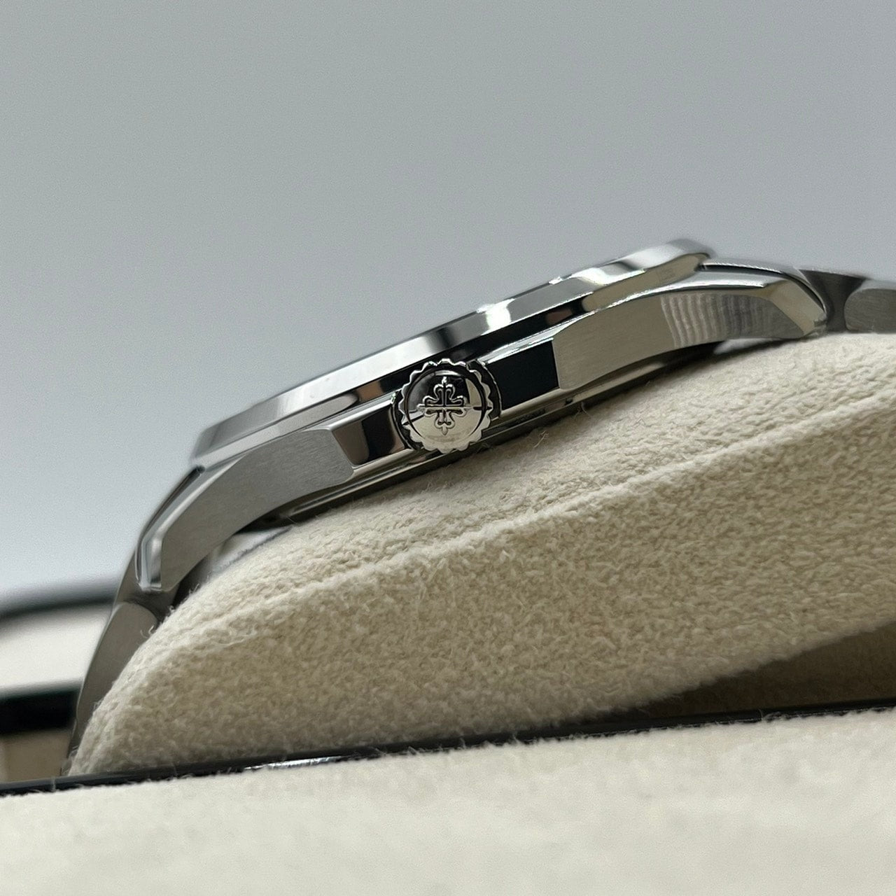 プレオウンド パテックフィリップ アクアノート 5167/1A-001 ブラック・エンボス 40mm