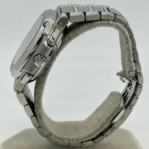 プレオウンド パテックフィリップ ノーチラス 5990/1A-001 ステンレススチールブラックグラデーション 新バックル
