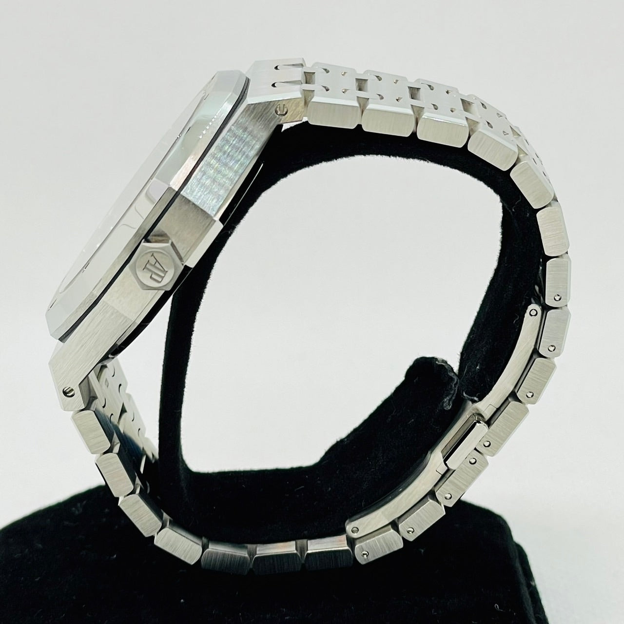 사전 소유의 Audemars Piguet Royal Oak Black 15500st.oo.1220st.03