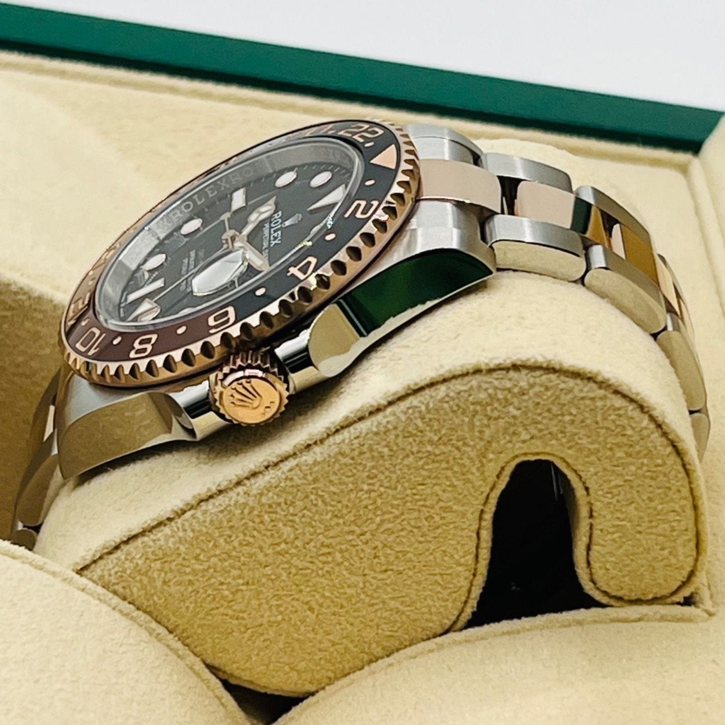 롤렉스 GMT 마스터 II 126711CHNR Black 40mm