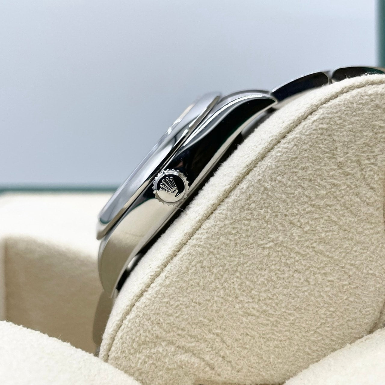 プレオウンド ロレックス オイスターパーペチュアル 124200 シルバー オイスターブレスレット 34mm