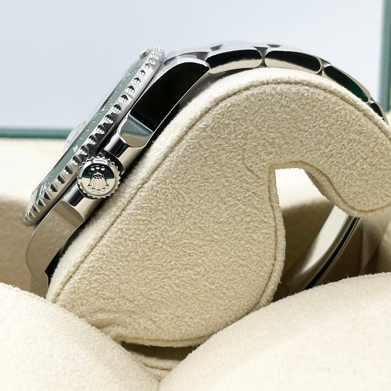 プレオウンド ロレックス サブマリーナ デイト 126610LV オイスターブレスレット ブラックグリーン 41mm