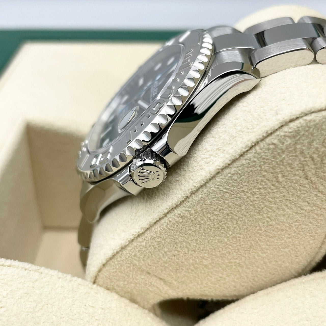 Rolex Yachtmaster 268622 Oyster Bracelet Dark Rodium 37mm
