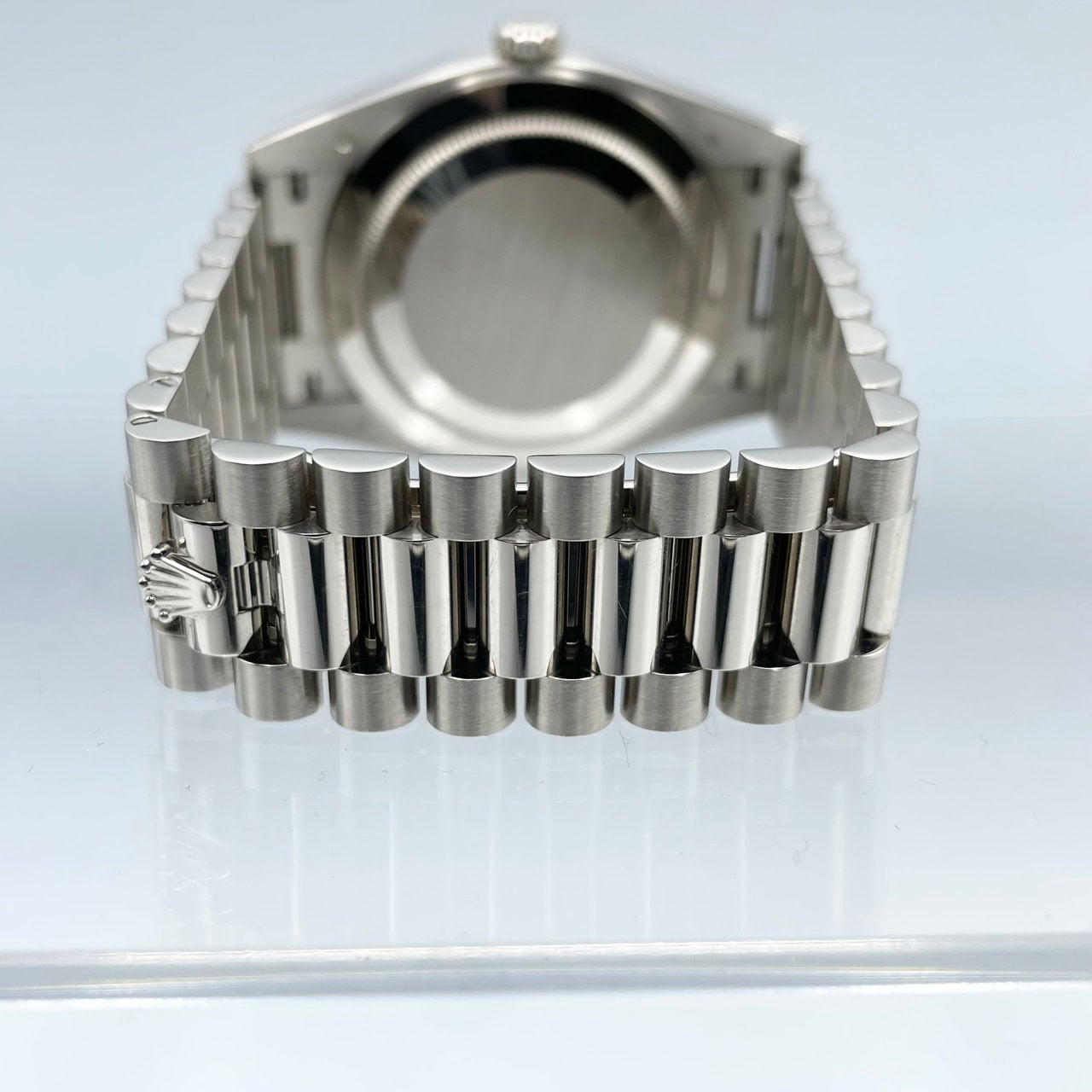 사전 소유 롤렉스 데이 날짜 228239 화이트 골드 올리브 그린 로마 40mm