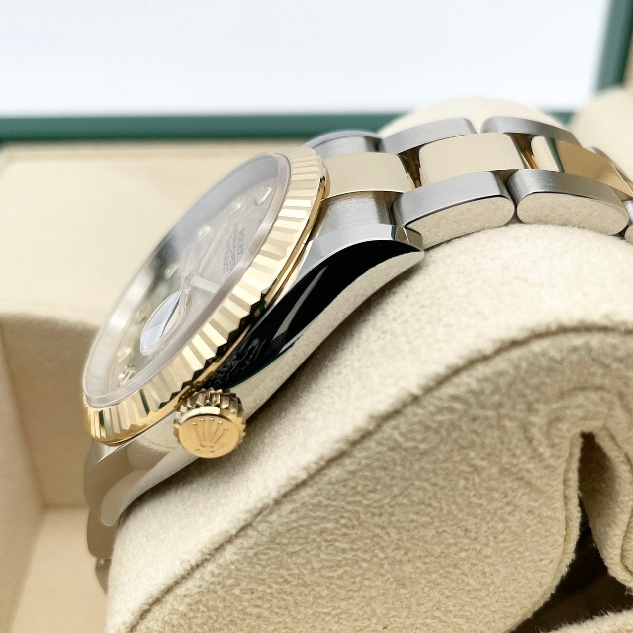 [Discon 모델! 2024 년 4 월 지불! Rolex DateJust 126233 샴페인 팜 모티프 10p 다이아몬드 굴 팔찌 36mm