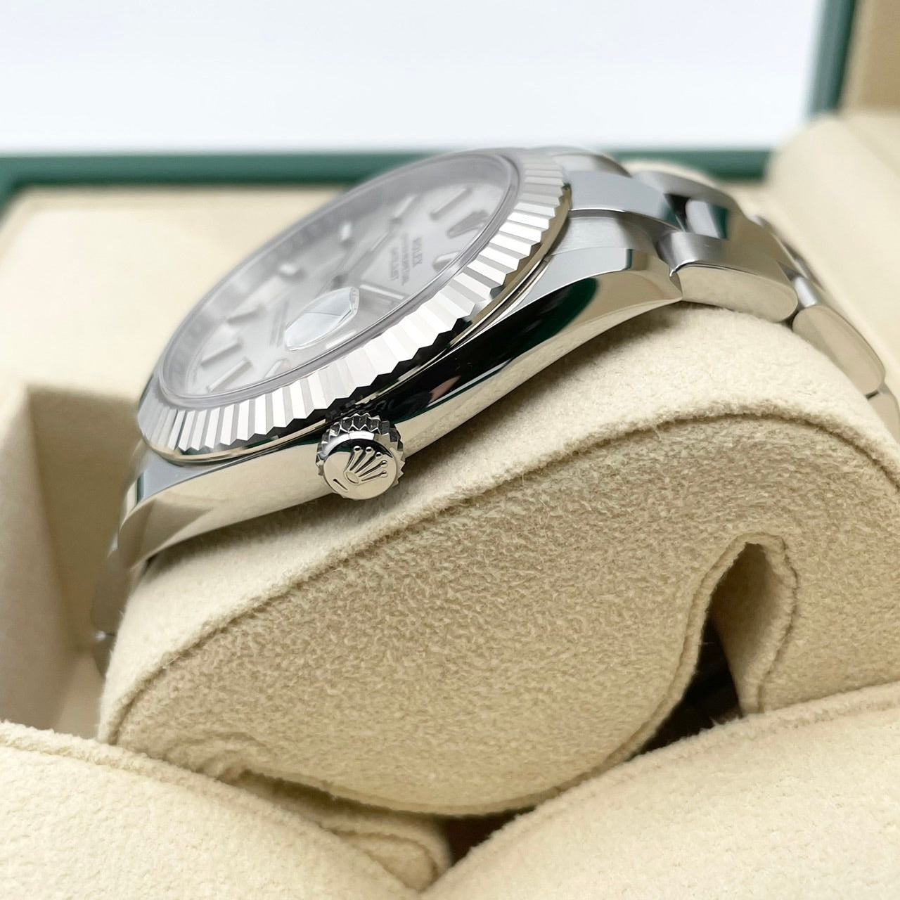 プレオウンド ロレックス デイトジャスト 126334 シルバー オイスターブレス 41mm