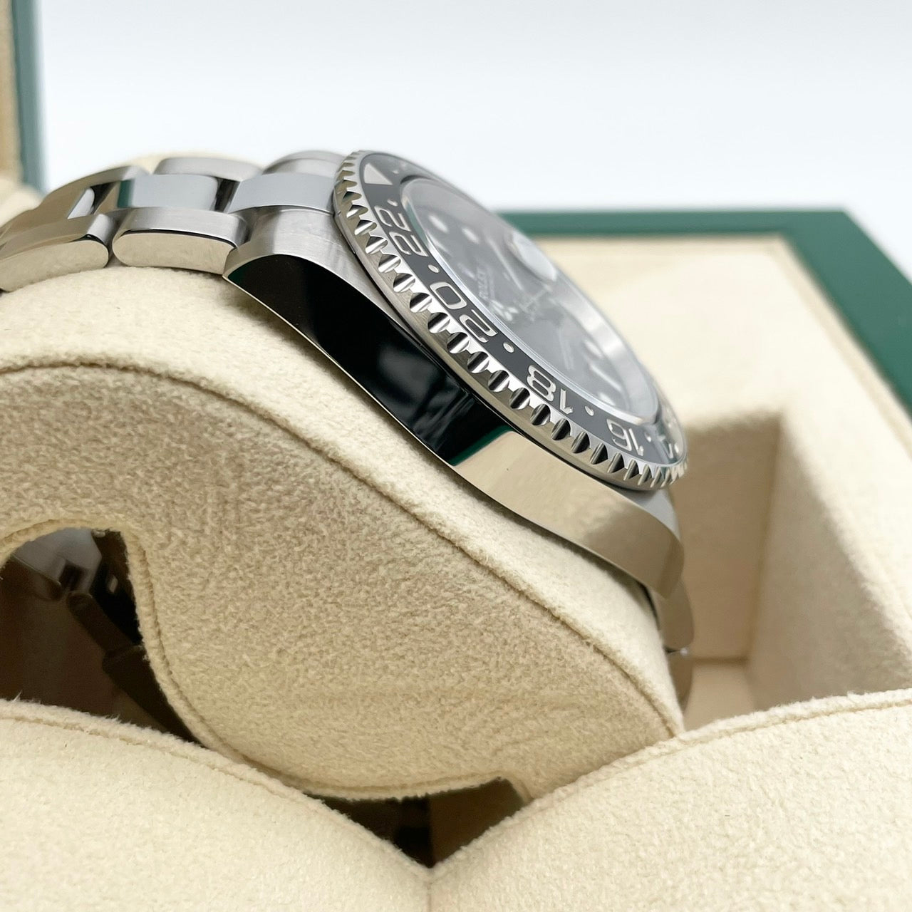 [2024 년의 새로운 릴리스! ! Rolex GMT 마스터 II 126710GRNR 검은 굴 팔찌 40mm