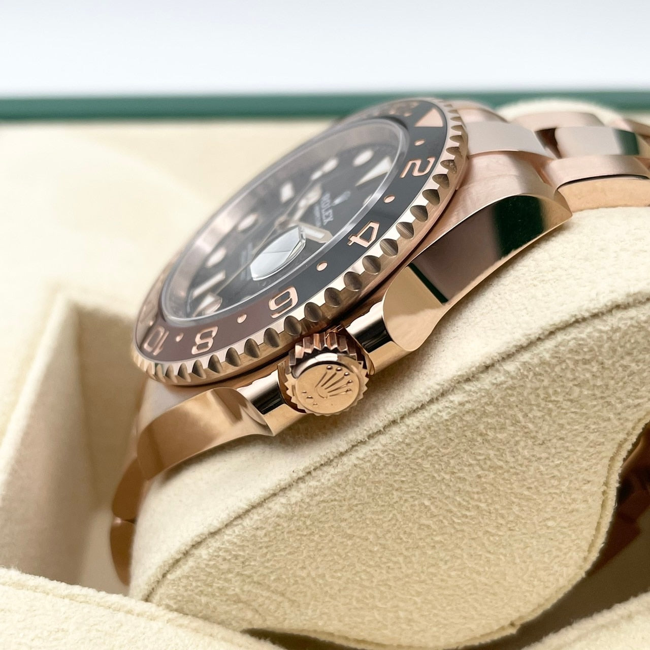 롤렉스 GMT 마스터 II 126715CHNR Black Everros Gold 40mm