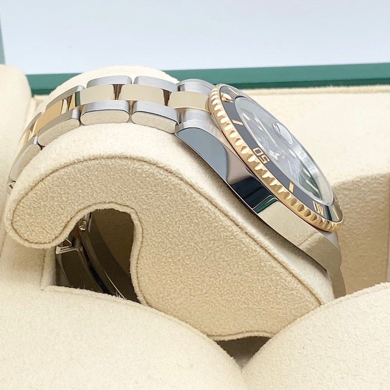 プレオウンド ロレックス サブマリーナデイト 126613LN ステンレススチール+イエローゴールド ブラック 41mm