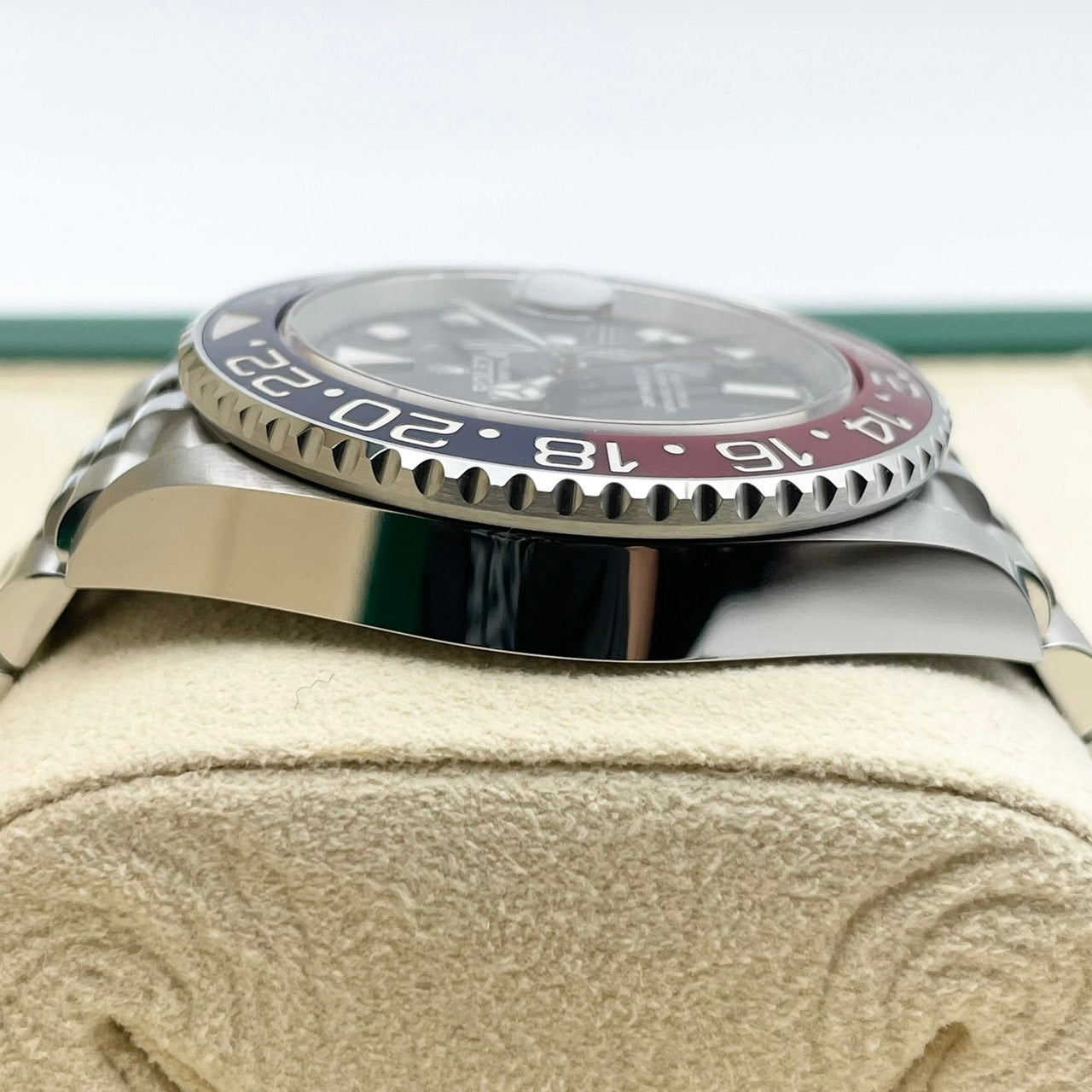 Rolex GMT Master II 126710BLRO Oyster Bracelet Black 40mm