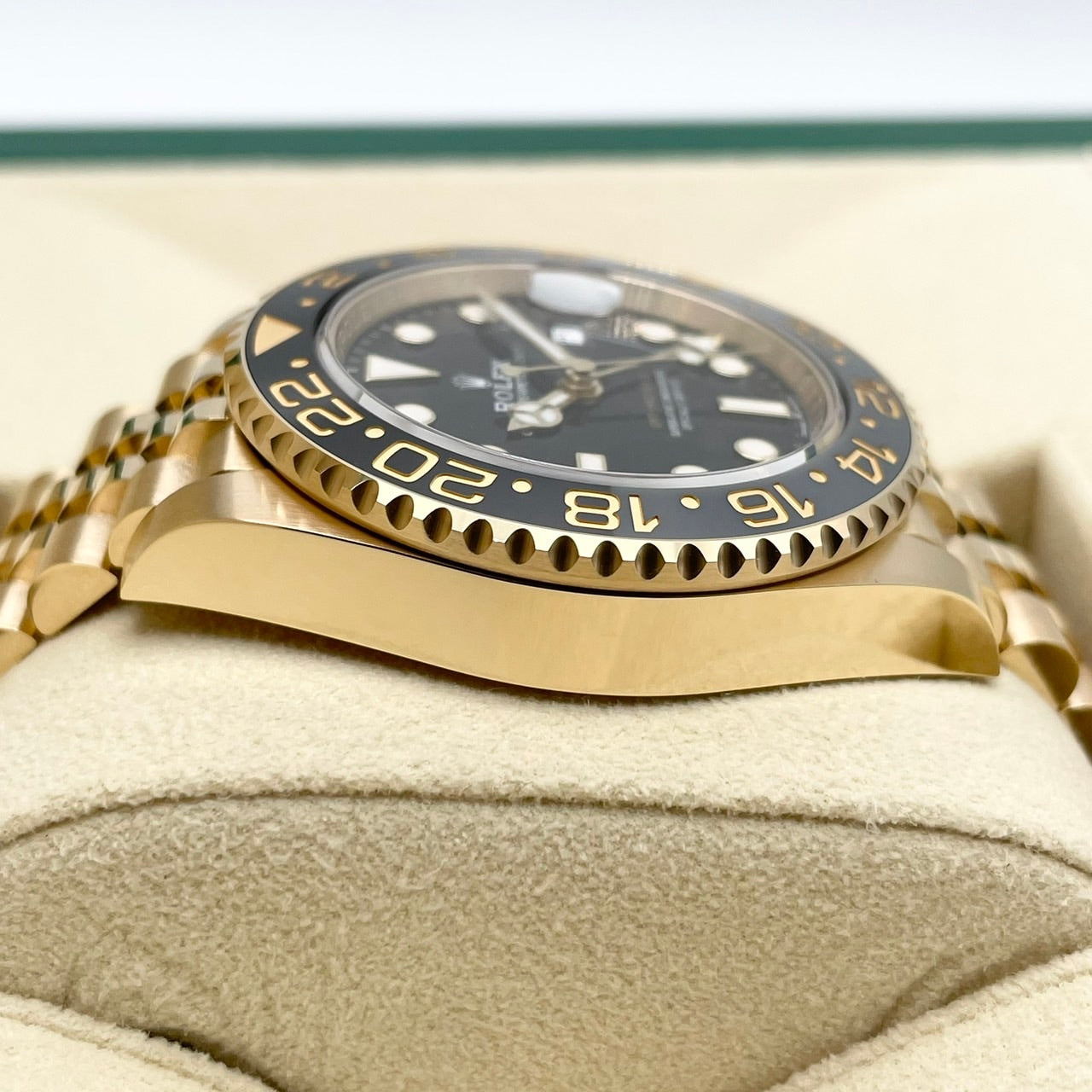 롤렉스 GMT 마스터 II 126718GRNR JUBILEE BRACELET BLACK