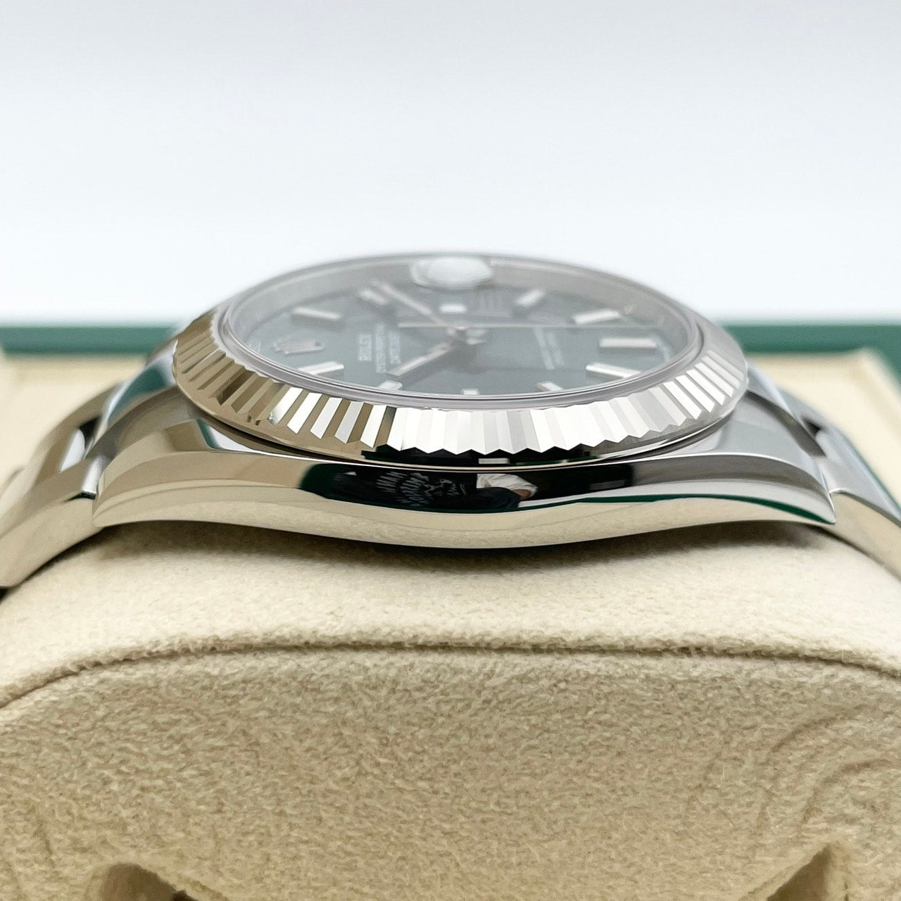 プレオウンド ロレックス デイトジャスト 126334 ミントグリーン オイスターブレス 41mm