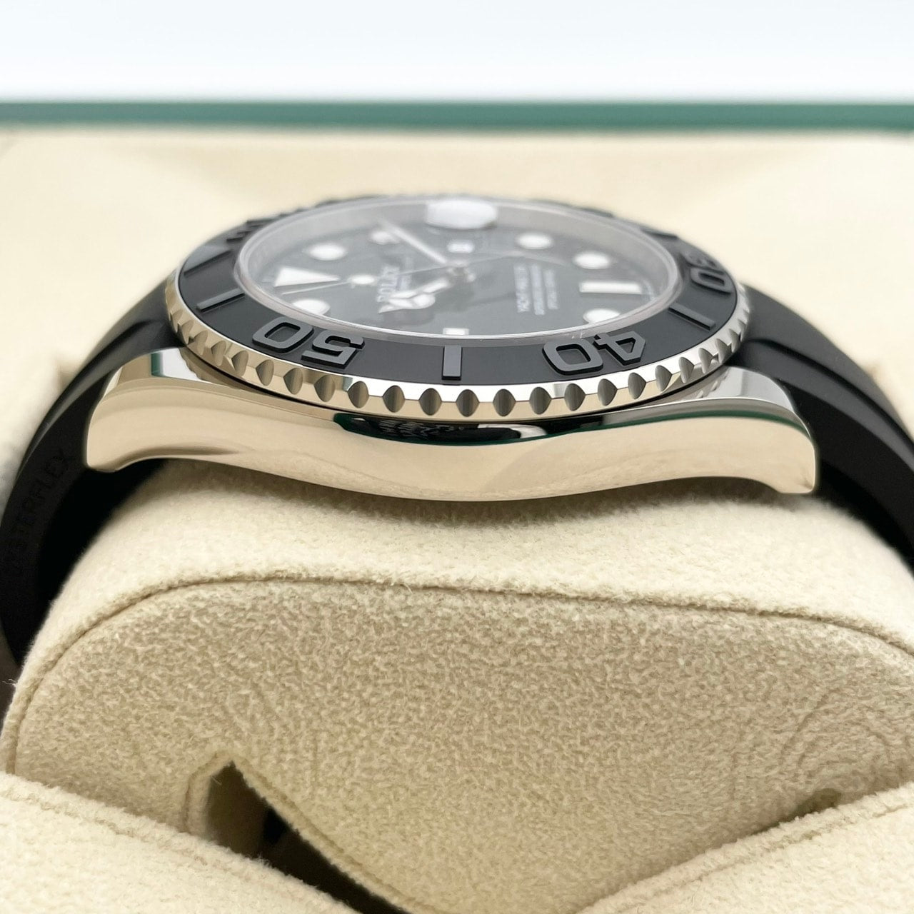 Rolex Yachtmaster 226659 Black White Gold 42mm