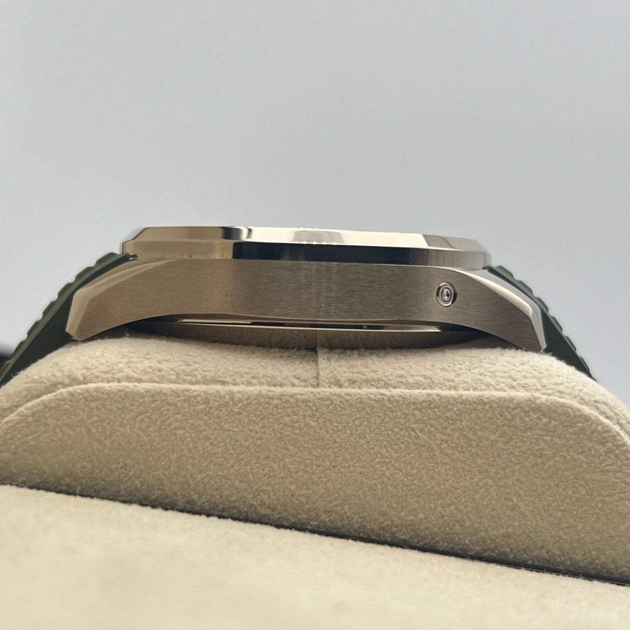 プレオウンド パテックフィリップ アクアノート 5968G-010 カーキグリーン 42.2mm
