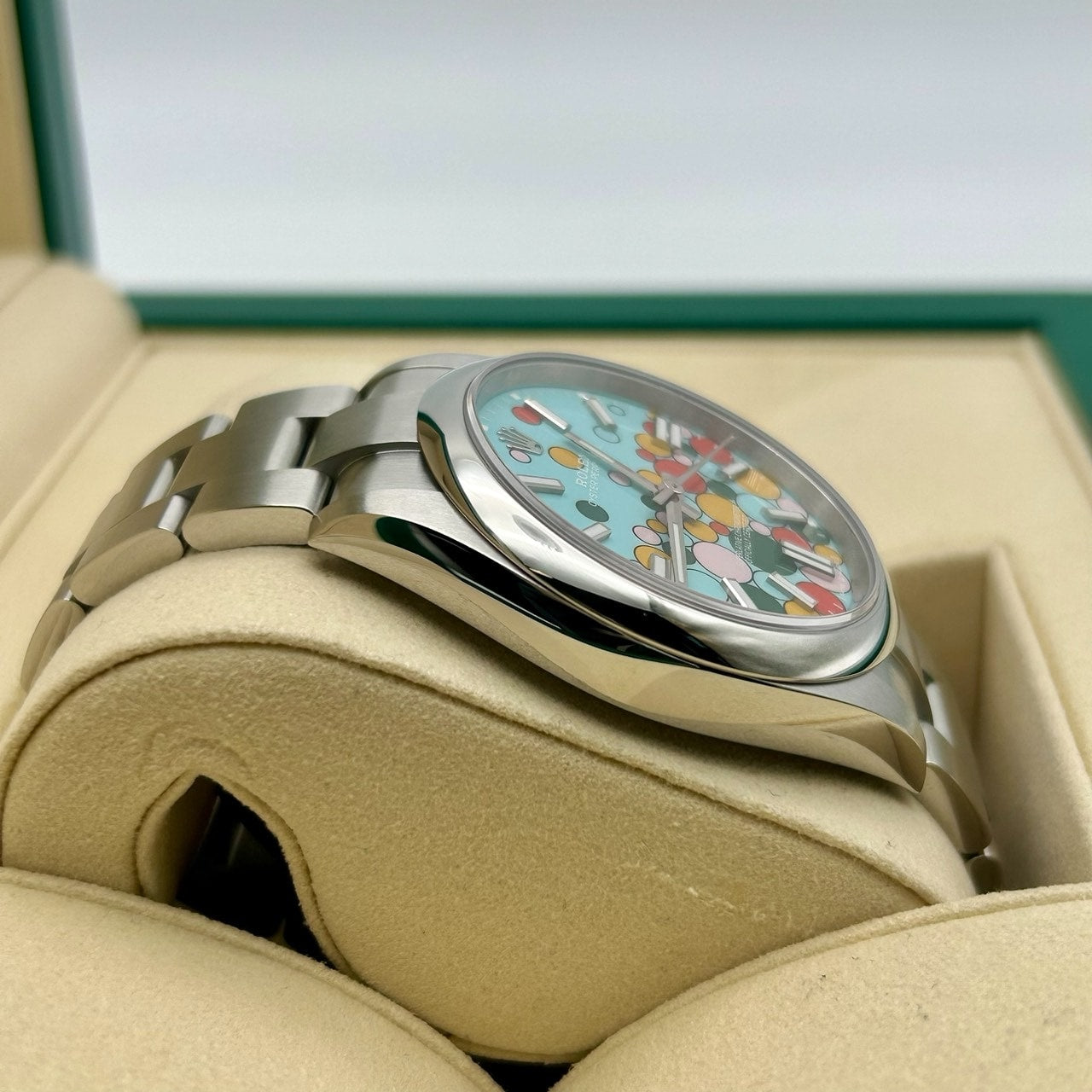 劳力士 Oyster Perpetual 124300 Celebration Motif 41mm
