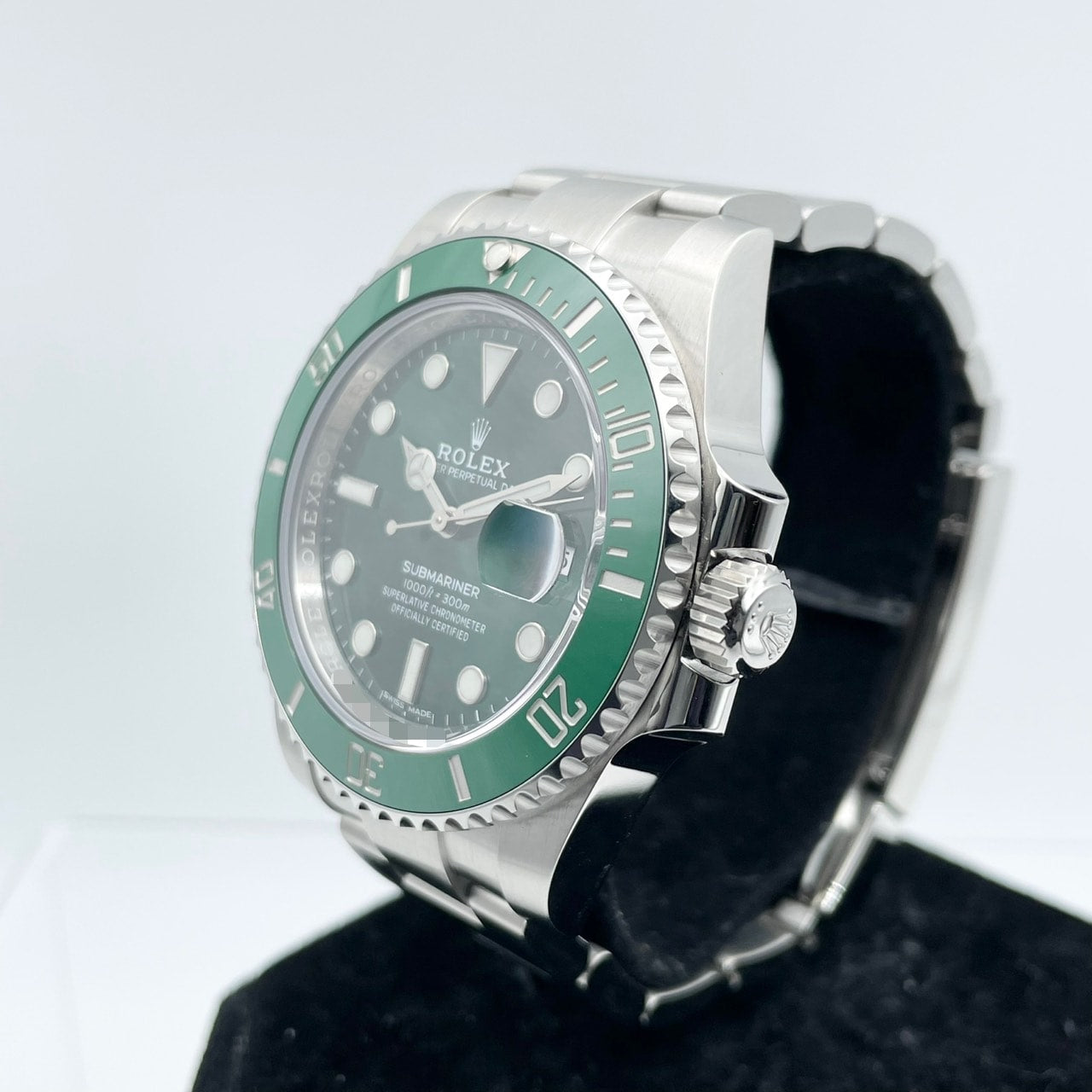 Pre-Owned Rolex Submariner Date 116610LV Green Oyster Bracelet 40mm