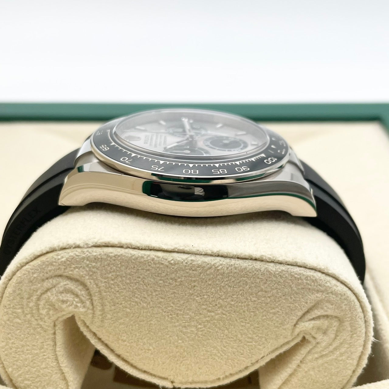 劳力士代托纳126519LN钢和明亮黑色40mm