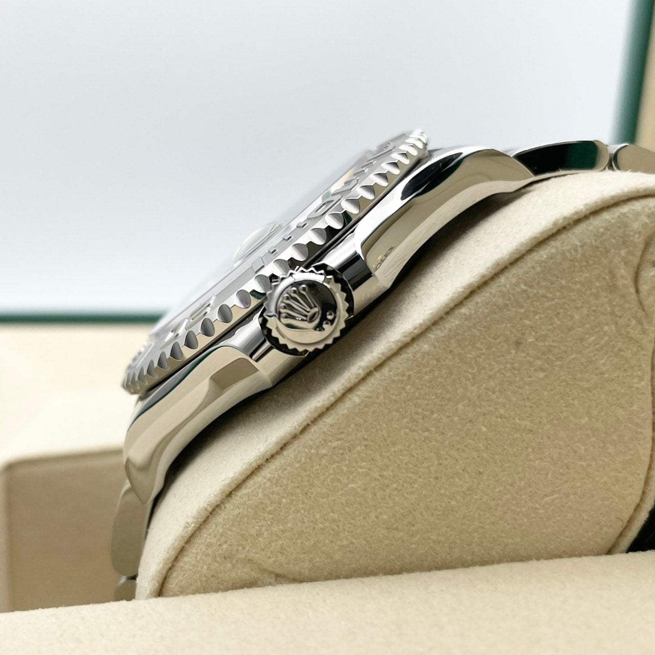 사전 소유의 롤렉스 요트 마스터 126622 굴 팔찌 슬레이트 40mm