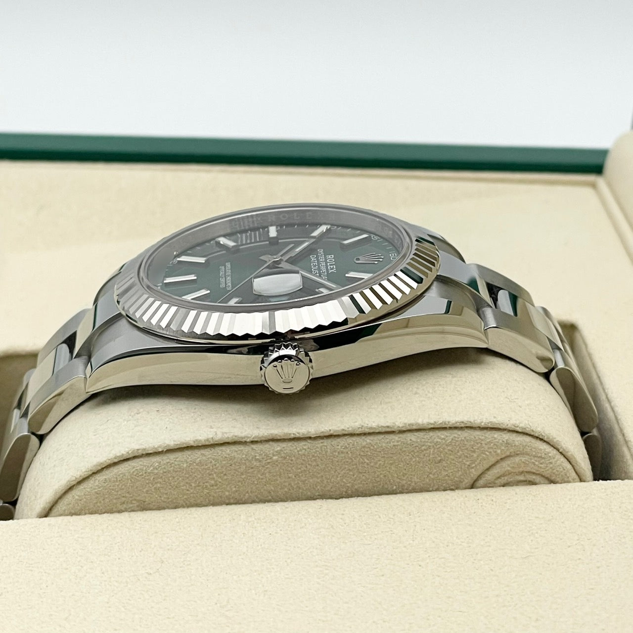 プレオウンド ロレックス デイトジャスト 126334 ミントグリーン オイスターブレス 41mm