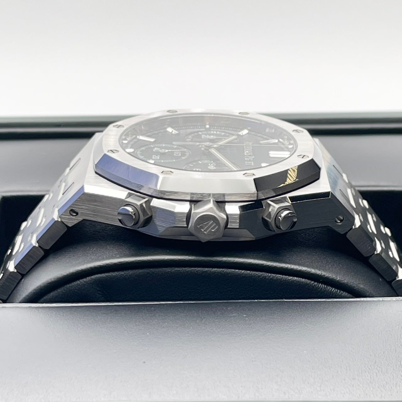 プレオウンド オーデマピゲ ロイヤルオーク クロノグラフ 26240ST.OO.1320ST.08 カーキグリーン 41mm