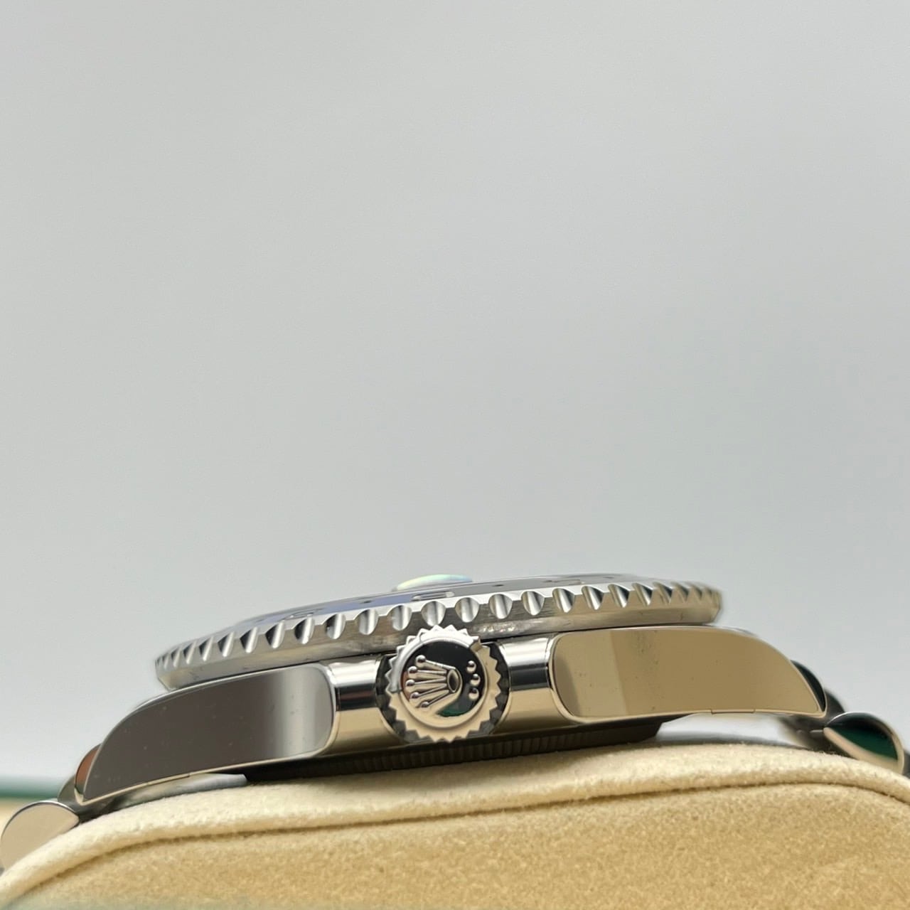 Pre-Owned Rolex GMT Master II 126710BLNR Batman Jubilee Bracelet 40mm