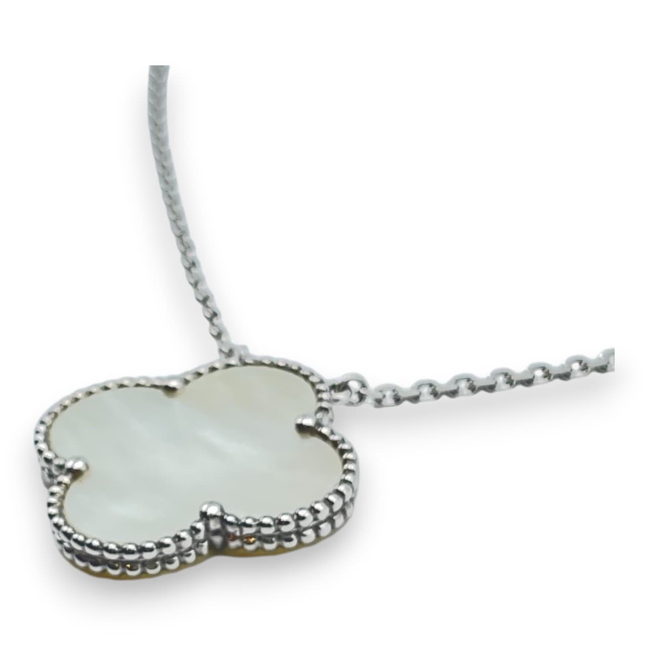 プレオウンドヴァンクリーフ&アーペル マジックアルハンブラ ペンダント VCARN32200 マザーオブパール ホワイトゴールド