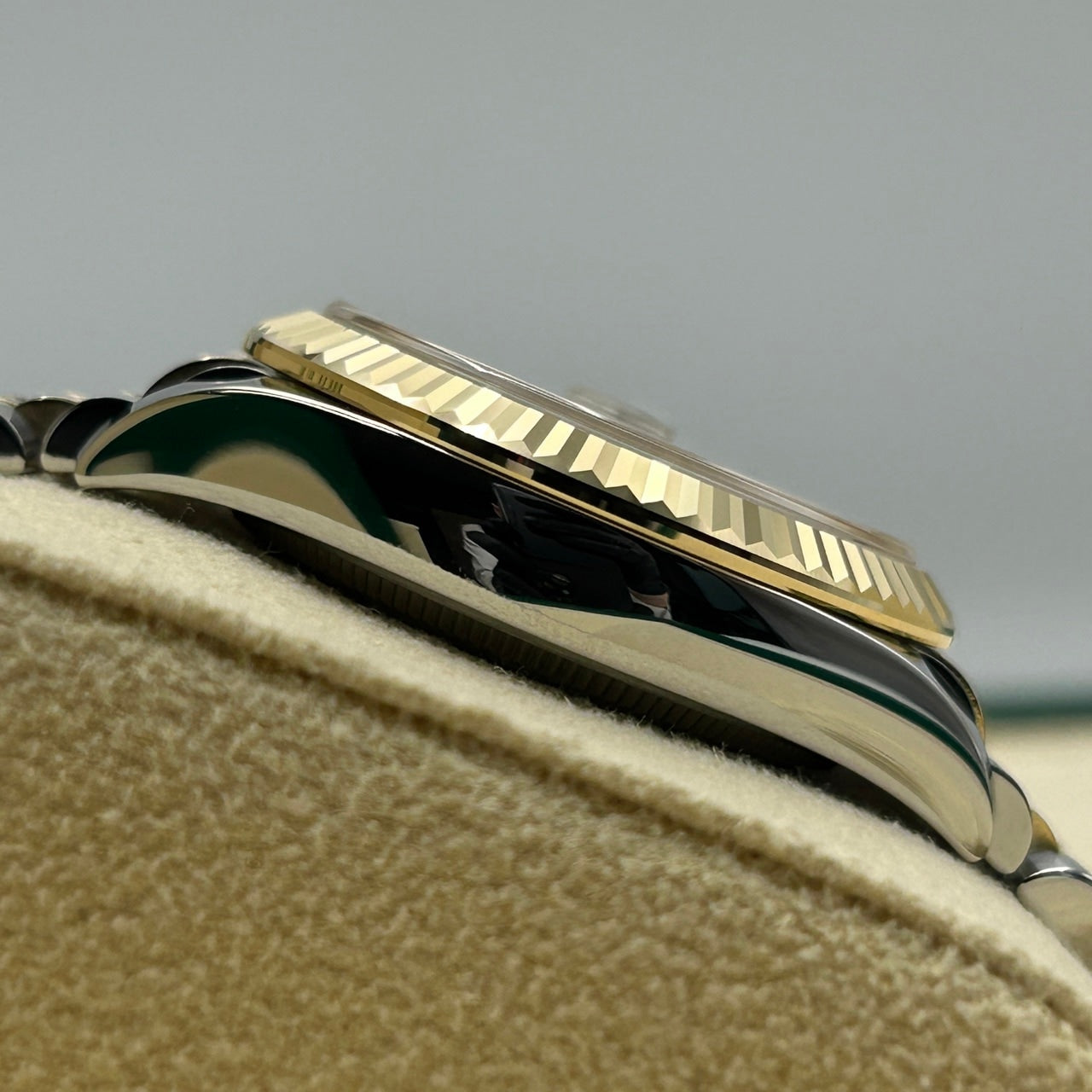 プレオウンド ロレックス デイトジャスト 278273 シャンパン ジュビリーブレス 31mm