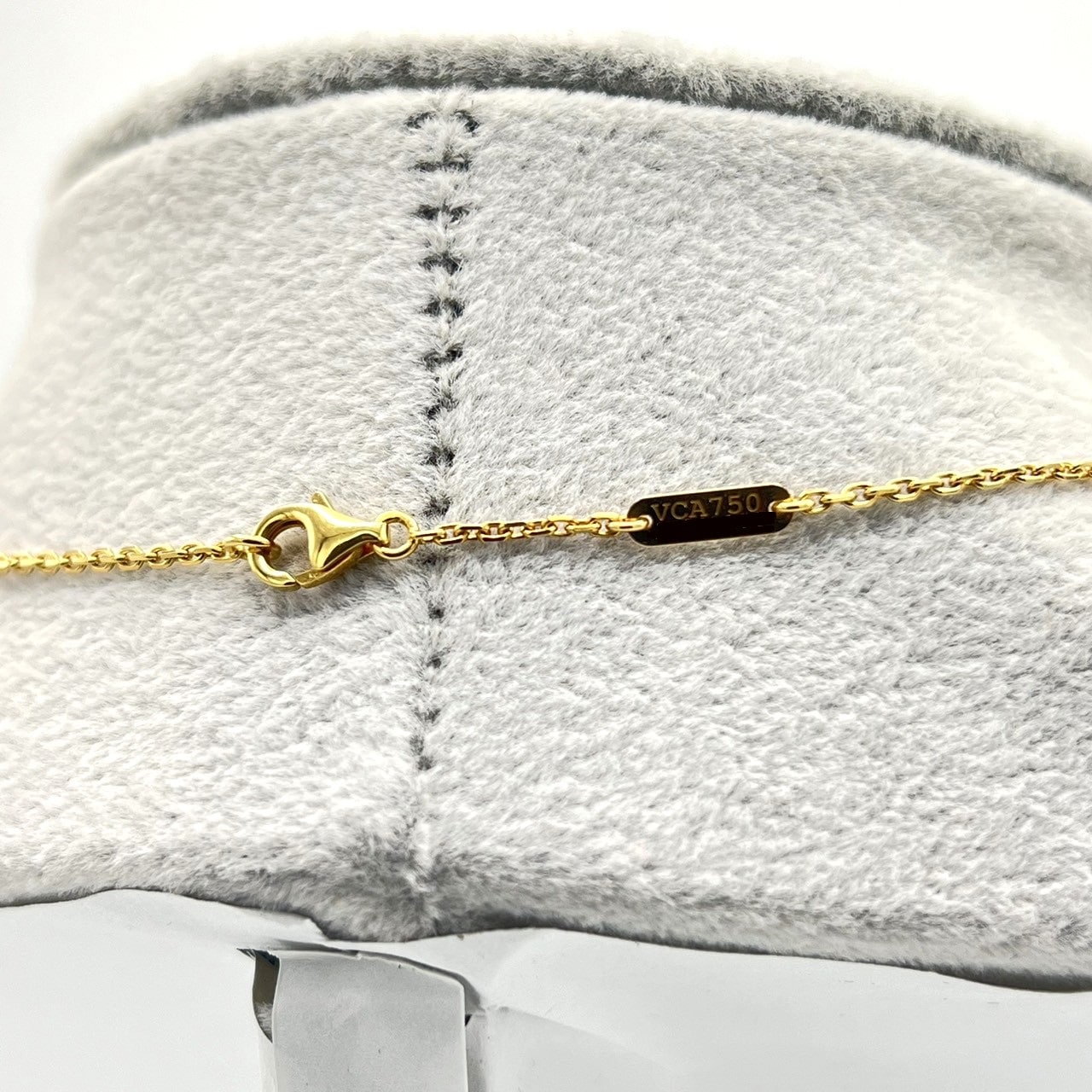 Van Cleef & Arpels Vintage Alhambra VCARA45300 Yellow Gold