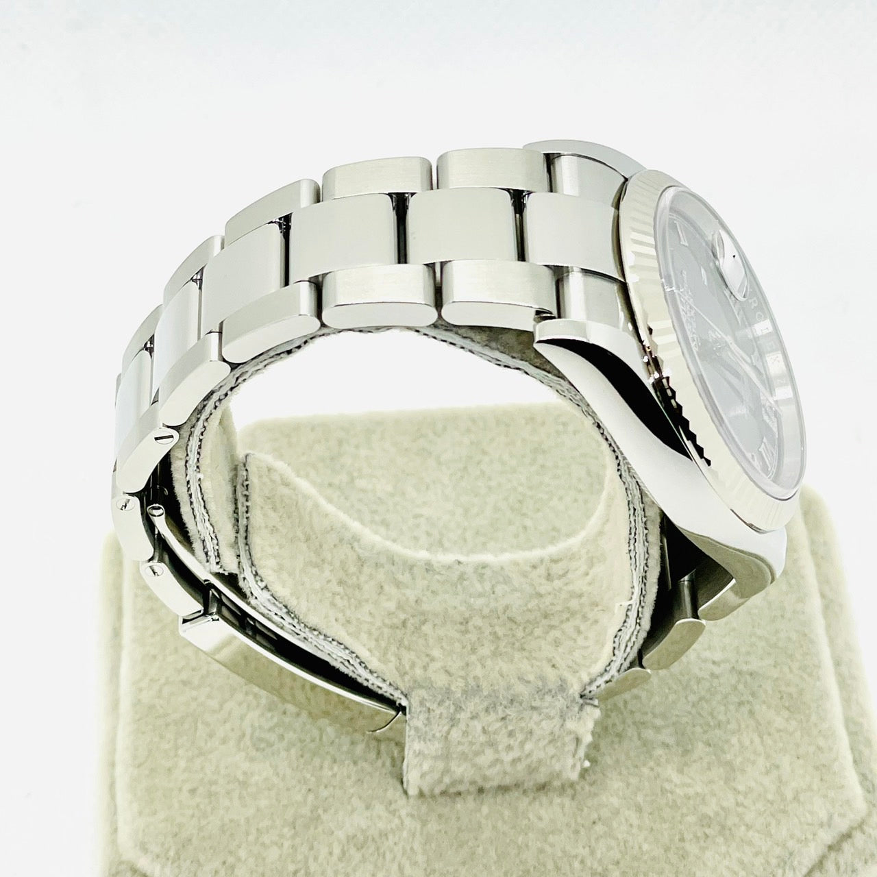 Pre-Owned Rolex Datejust 126234 Aubergine