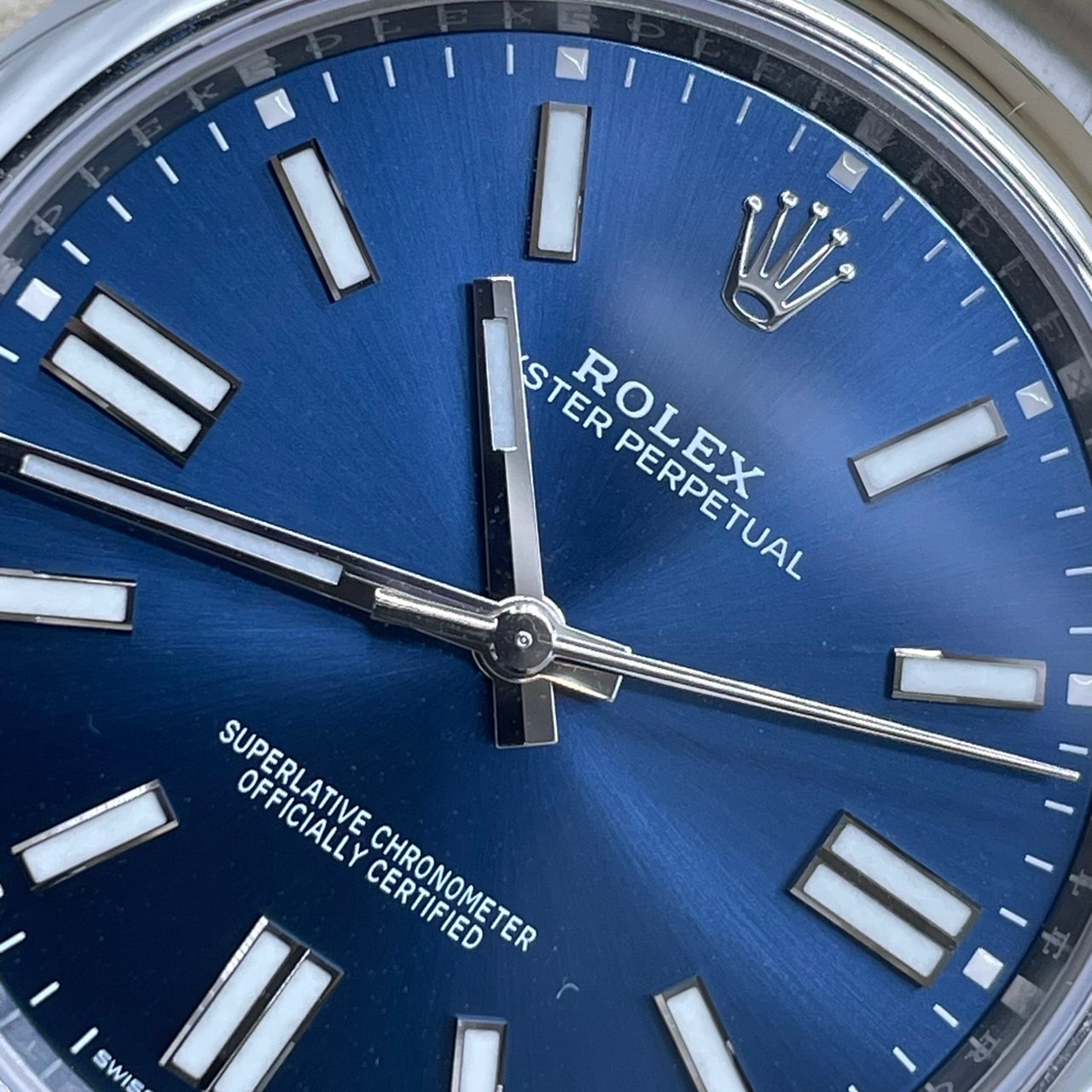 プレオウンド ロレックス オイスターパーペチュアル 124300 オイスターブレスレット ブライトブルー 41mm