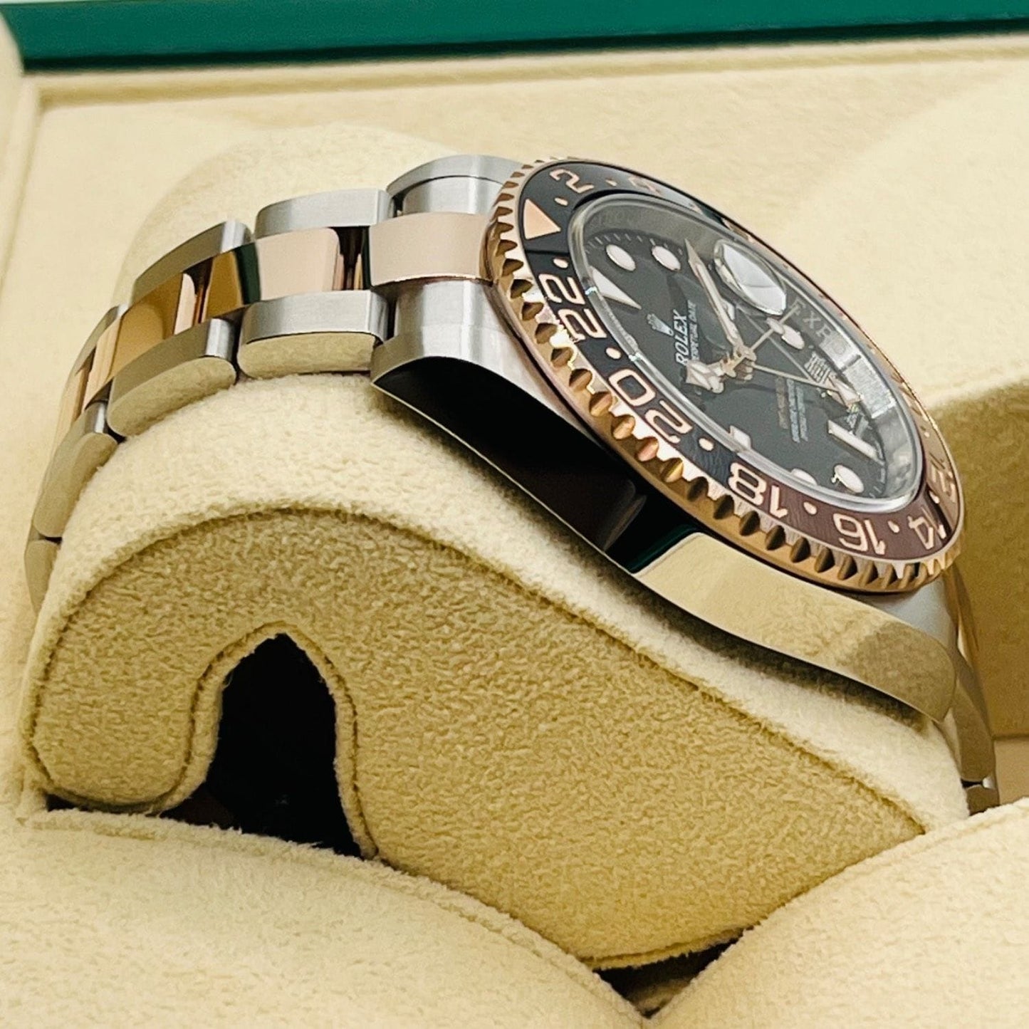 롤렉스 GMT 마스터 II 126711CHNR Black 40mm