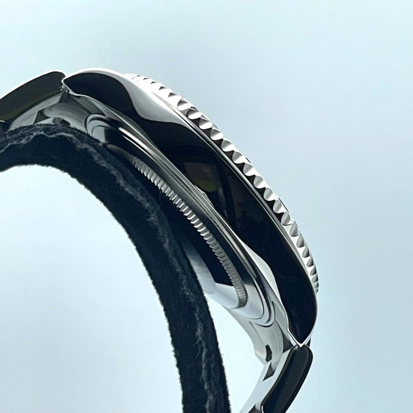 Rolex Yachtmaster 268622 Oyster Bracelet Dark Rodium 37mm