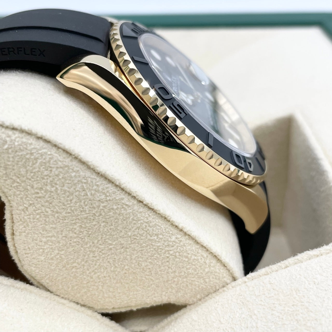 プレオウンド ロレックス ヨットマスター 226658 ブラック ブラックラバーベルト イエローゴールド 42mm
