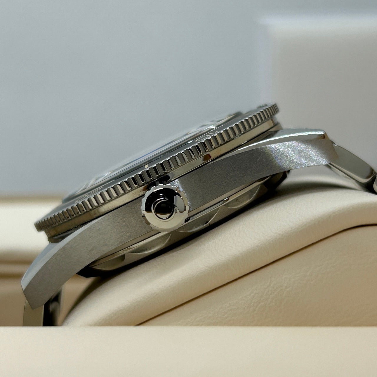 プレオウンド オメガ シーマスター300 234.30.41.21.01.001 ブラック 41mm