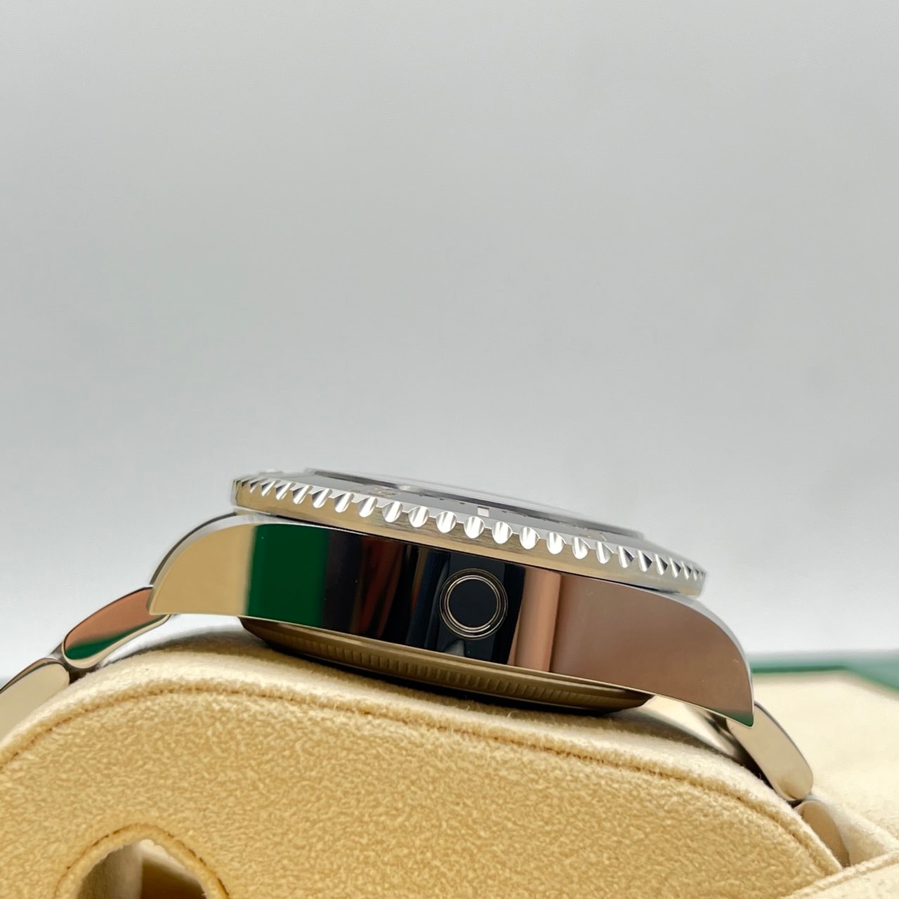 사전 소유 롤렉스 바다 거주자 심해 136660 D 블루 굴 팔찌 44mm