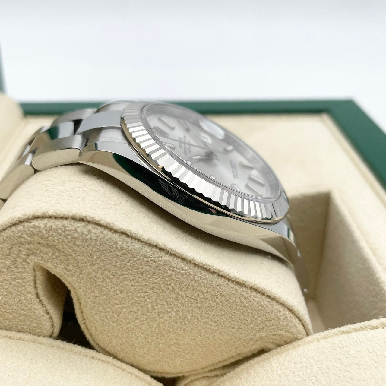 プレオウンド ロレックス デイトジャスト 126334 シルバー オイスターブレス 41mm