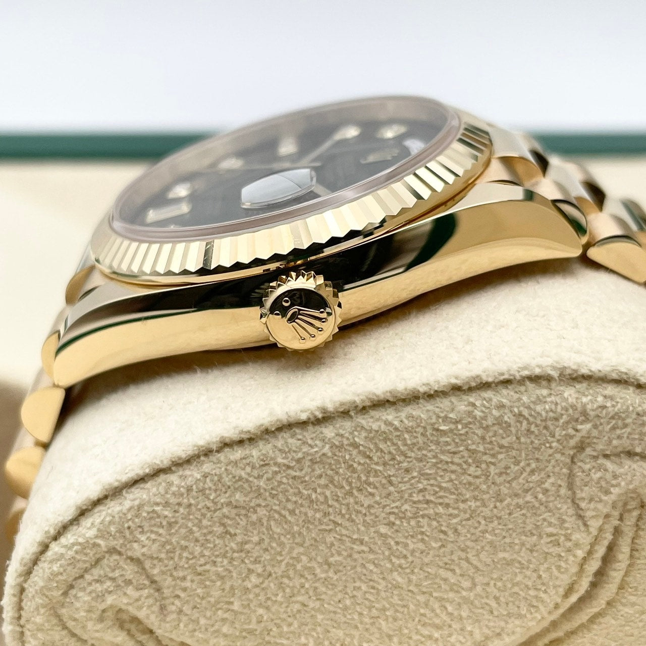 プレオウンド ロレックス デイデイト 128238A グリーンオンブレ 10Pダイヤ プレジデントブレスレット 36mm