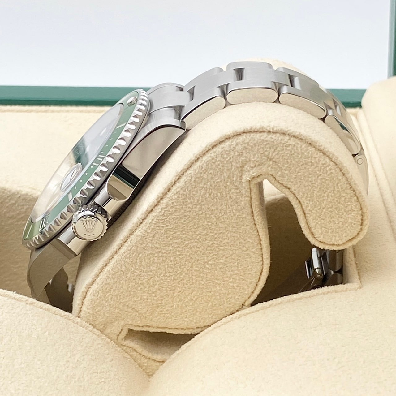 プレオウンド ロレックス サブマリーナ デイト 126610LV オイスターブレスレット ブラック グリーン 41mm