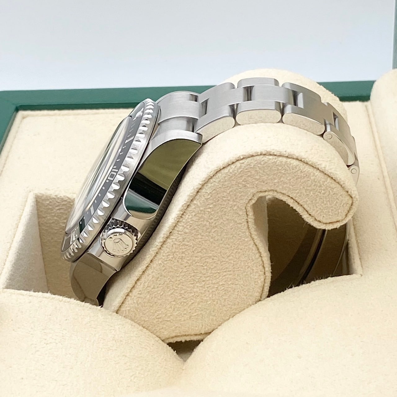 【2024年モデル】ロレックス ディープシー 136660 Dブルー オイスターブレスレット 44mm