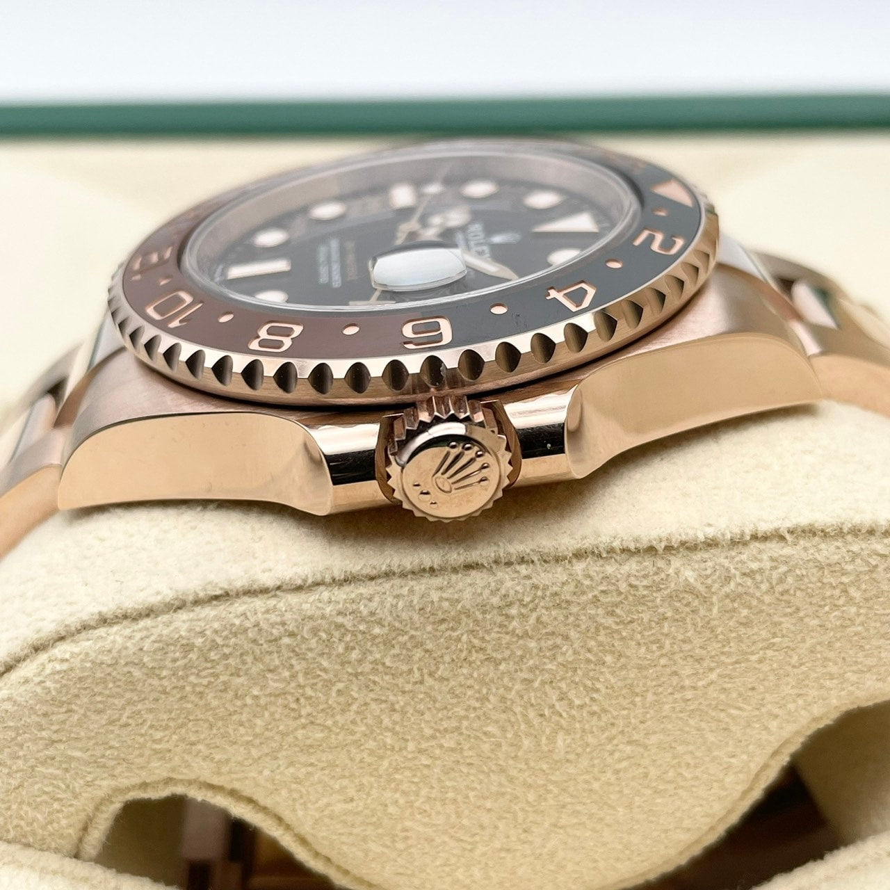 롤렉스 GMT 마스터 II 126715CHNR Black Everros Gold 40mm