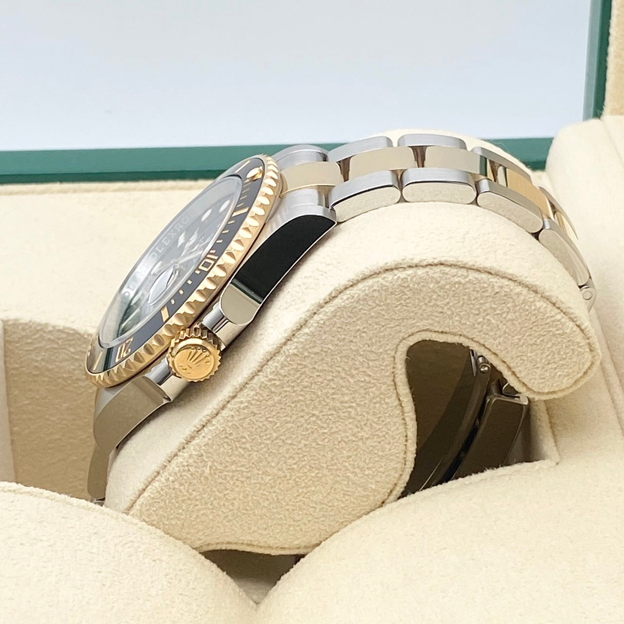 プレオウンド ロレックス サブマリーナデイト 126613LN ステンレススチール+イエローゴールド ブラック 41mm