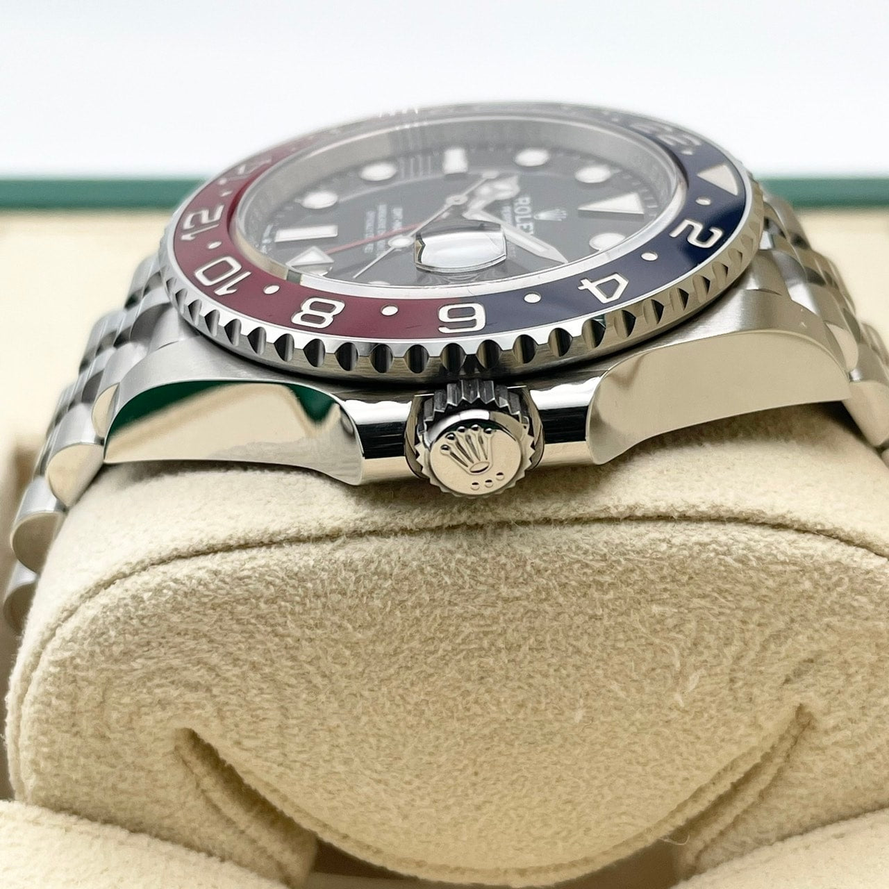 Rolex GMT Master II 126710BLRO Oyster Bracelet Black 40mm