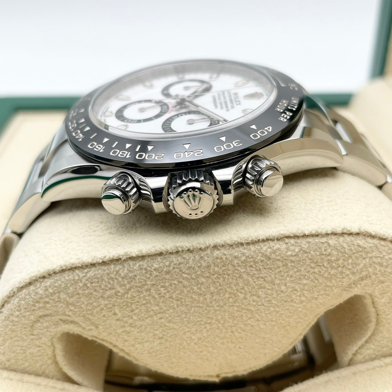Pre-Owned Rolex Daytona 116500LN White Oyster Bracelet 40mm