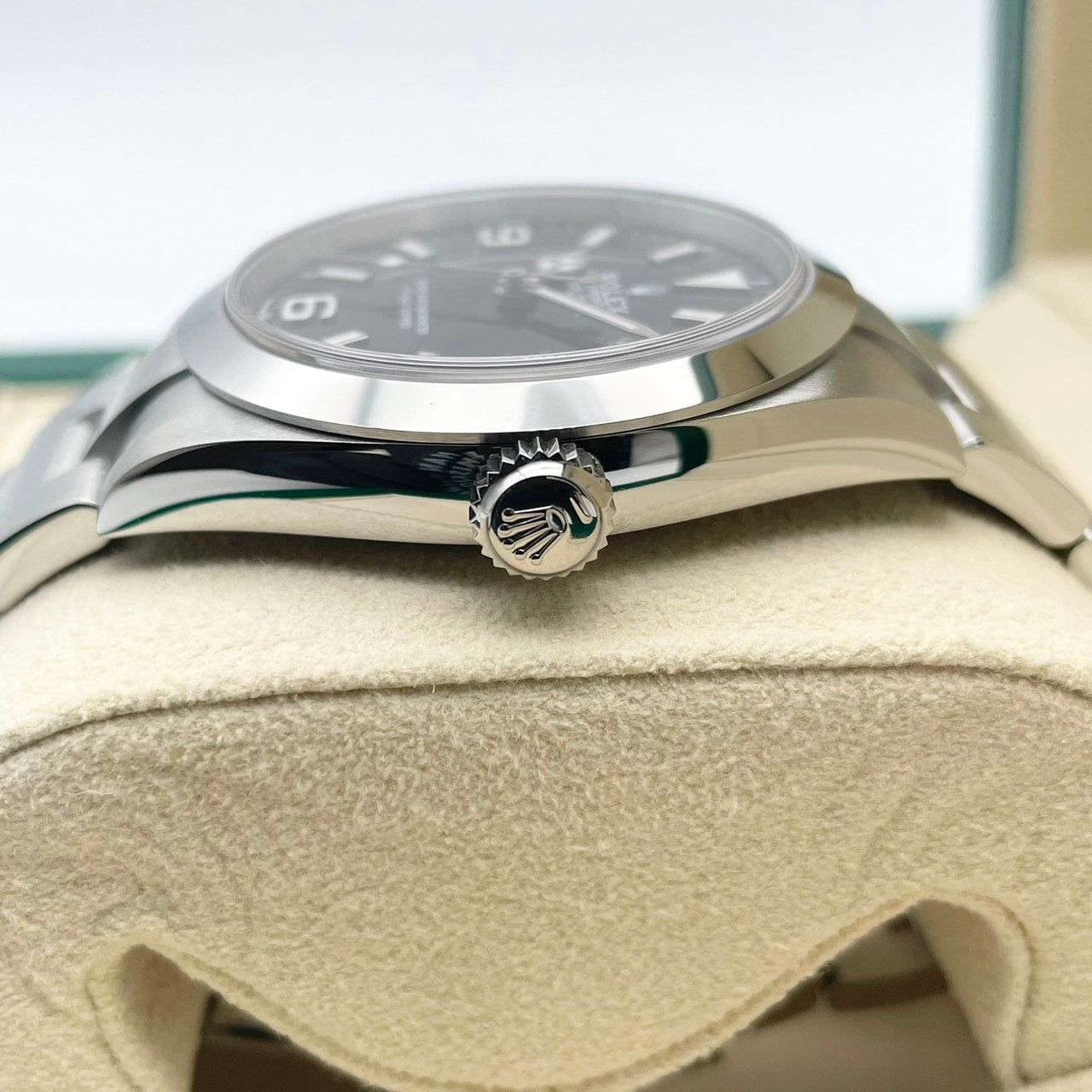 Pre-Owned Rolex Explorer 224270 Black 40mm
