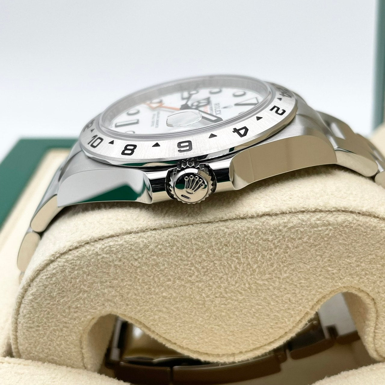 사전 소유 롤렉스 탐색기 II 226570 흰색 굴 팔찌 42mm