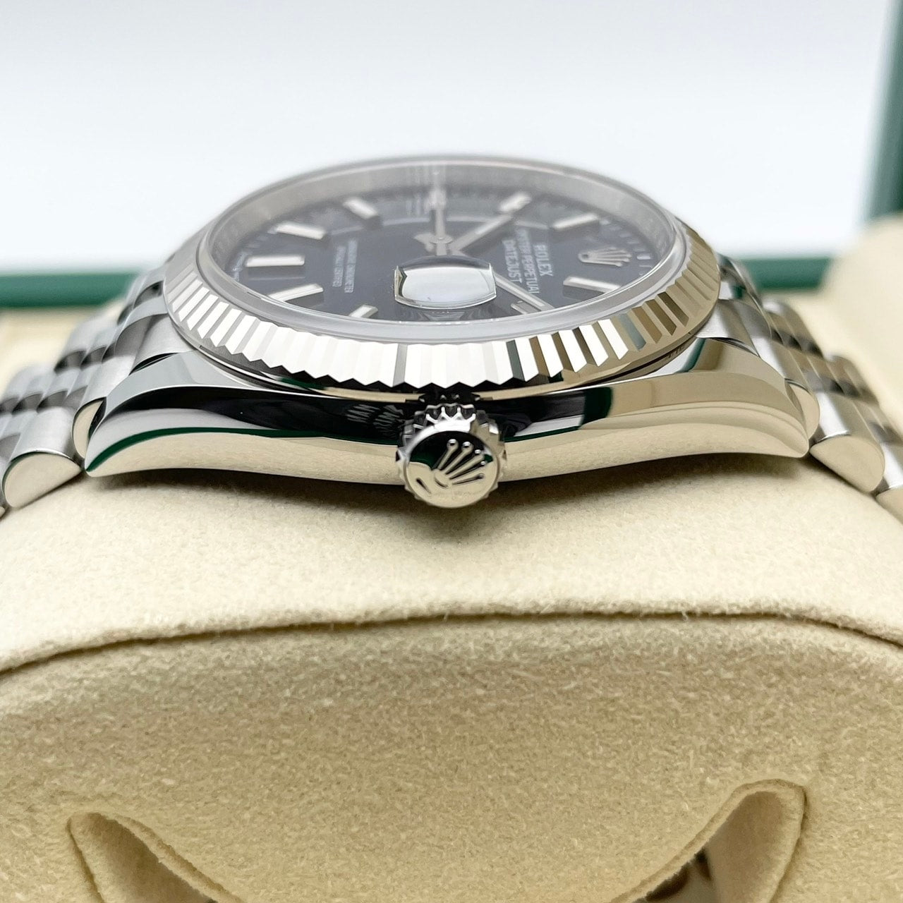 プレオウンド ロレックス デイトジャスト 126234 ブライトブルー ジュビリーブレス 36mm