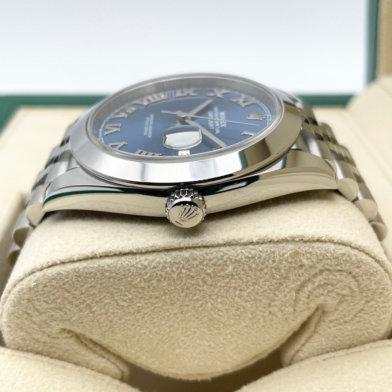 プレオウンド ロレックス デイトジャスト 126300 アズーロブルー ローマン ジュビリーブレス 41mm