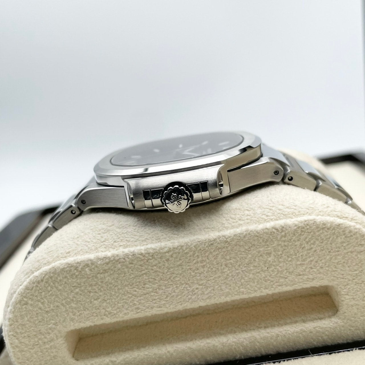 プレオウンド パテックフィリップ ノーチラス 7118/1A-001 ブルー・オパーリン 35.2mm