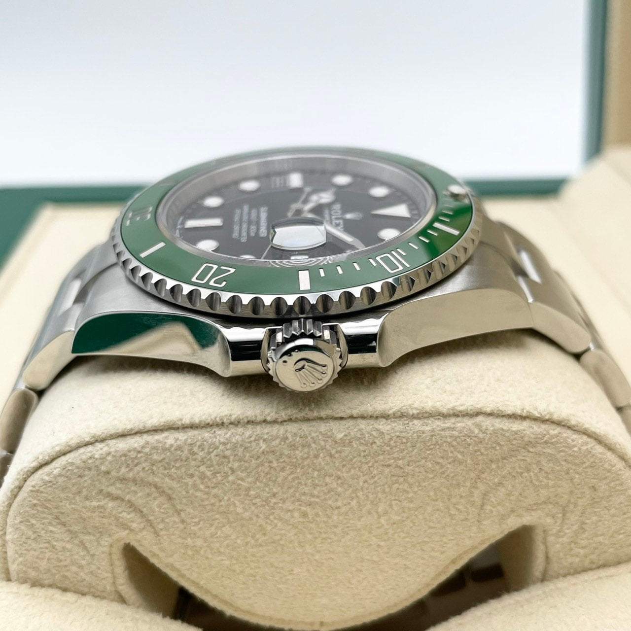 プレオウンド ロレックス サブマリーナ デイト 126610LV オイスターブレスレット ブラック 41mm