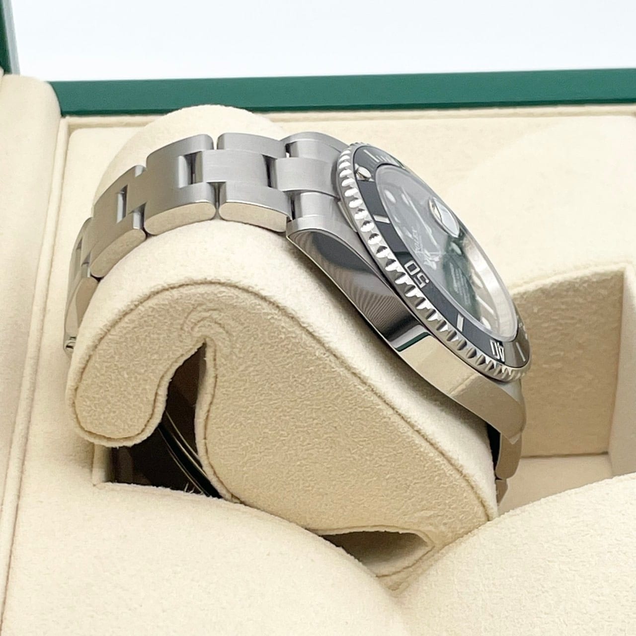 プレオウンド ロレックス サブマリーナデイト 126610LN ブラック 41mm